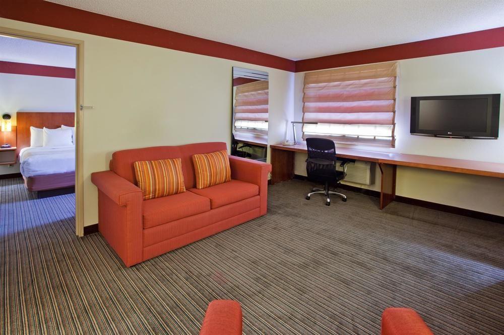 Hotel La Quinta By Wyndham 3*